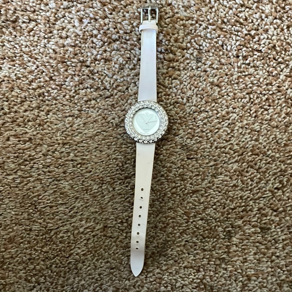 White Quartz round bling watch